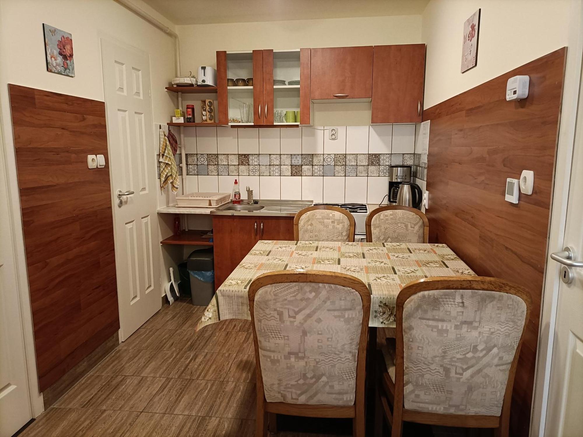 Start Apartmanok Beci Exterior foto