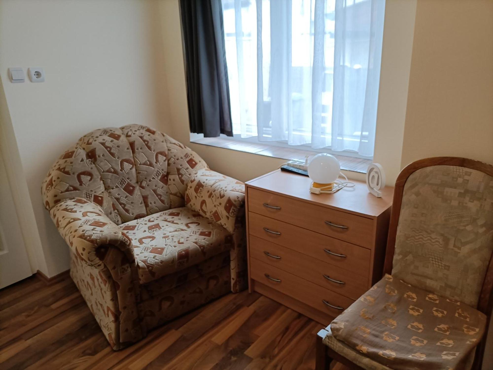 Start Apartmanok Beci Exterior foto
