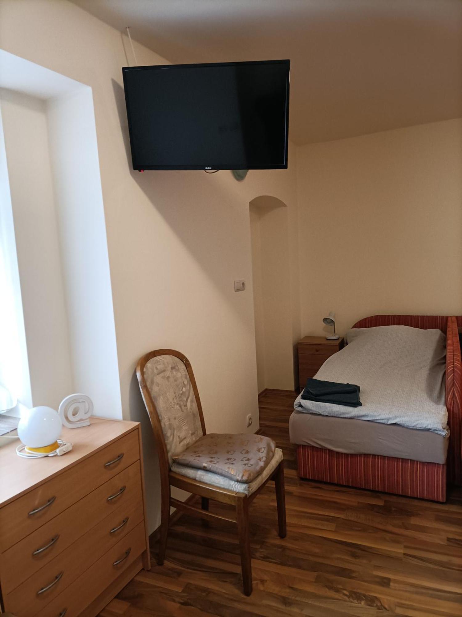 Start Apartmanok Beci Exterior foto