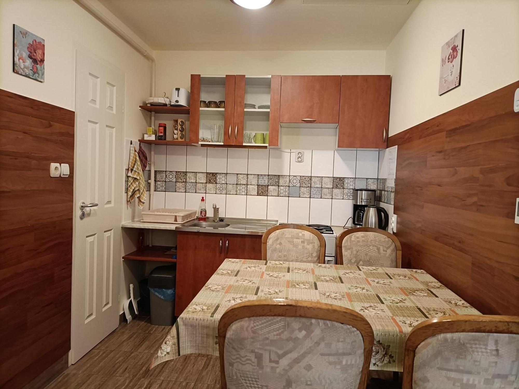Start Apartmanok Beci Exterior foto